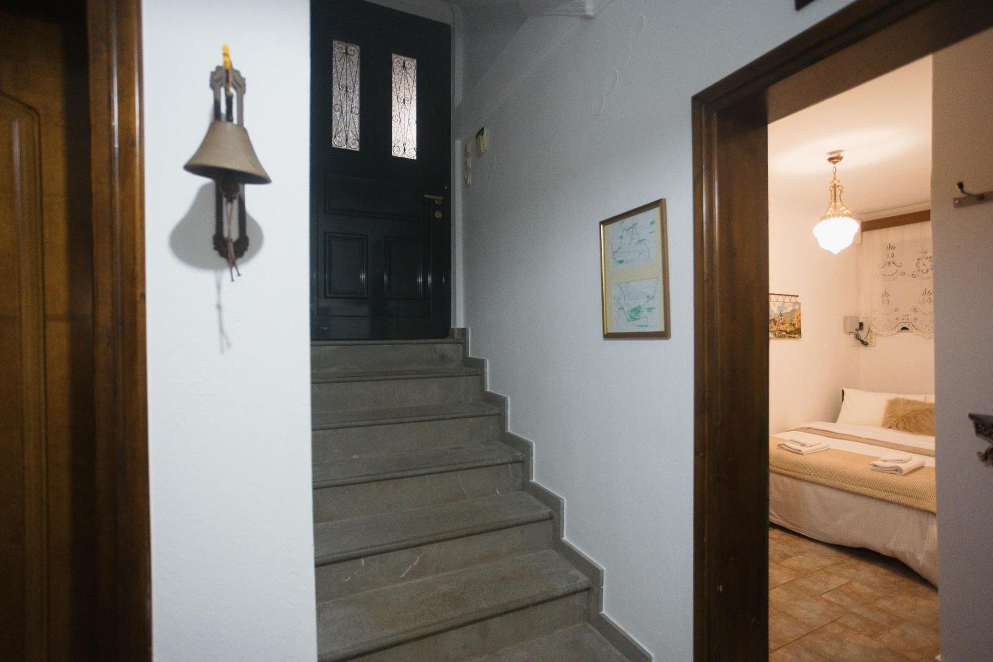 Billiard Home In Trikala Exterior photo